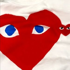 White CDG shirt, blue & red logo, sz XL runs as L